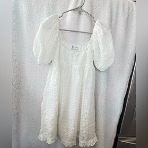 “SIZE 6” IN THE STYLE RUFFLE SLEEVE DRESS